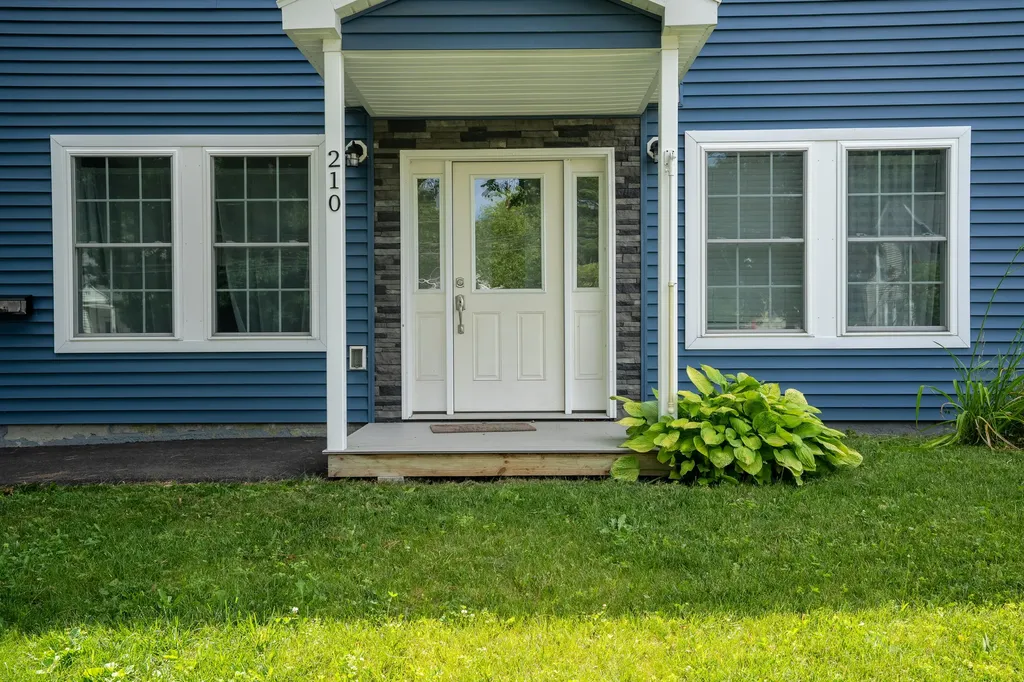 210 Fern Street Bangor ME 04401