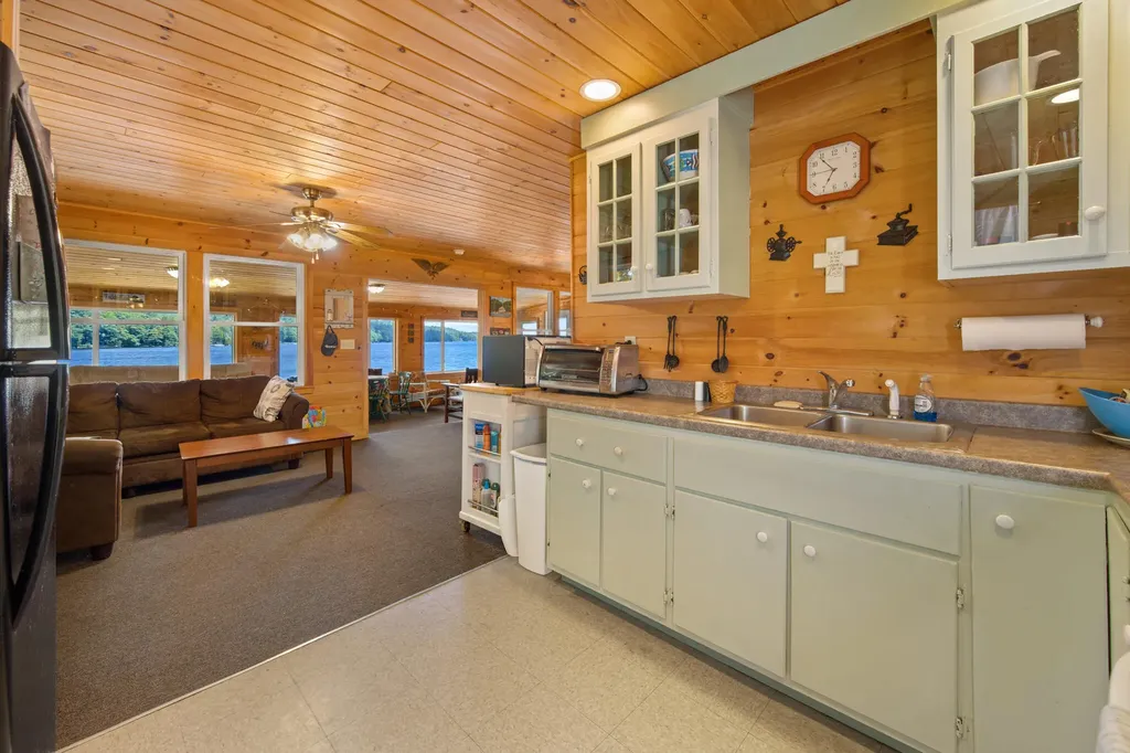 23 Sweet Fern Way Orland ME 04472