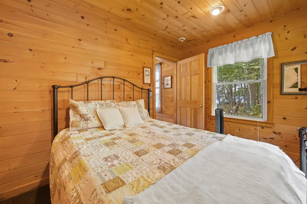 23 Sweet Fern Way Orland ME 04472