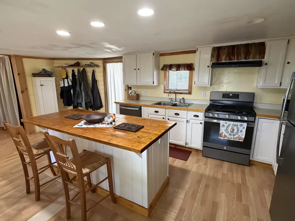 17 Oliver Road Greenville ME 04441