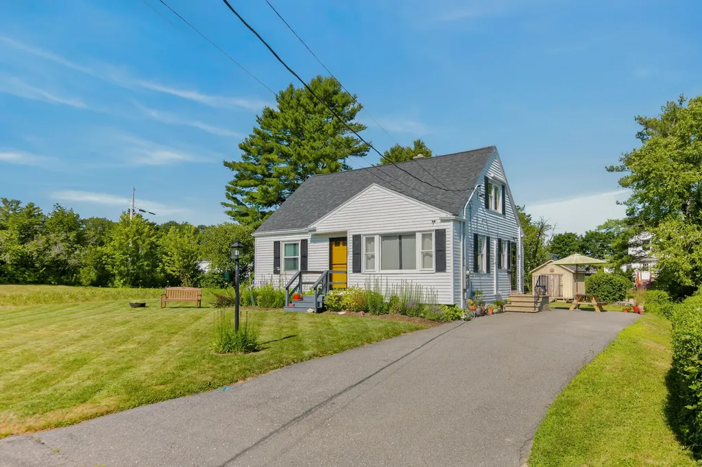 147 Rowe Avenue Portland ME 04102