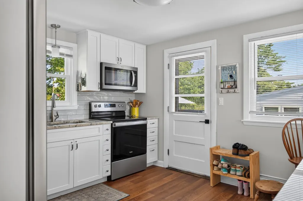 147 Rowe Avenue Portland ME 04102