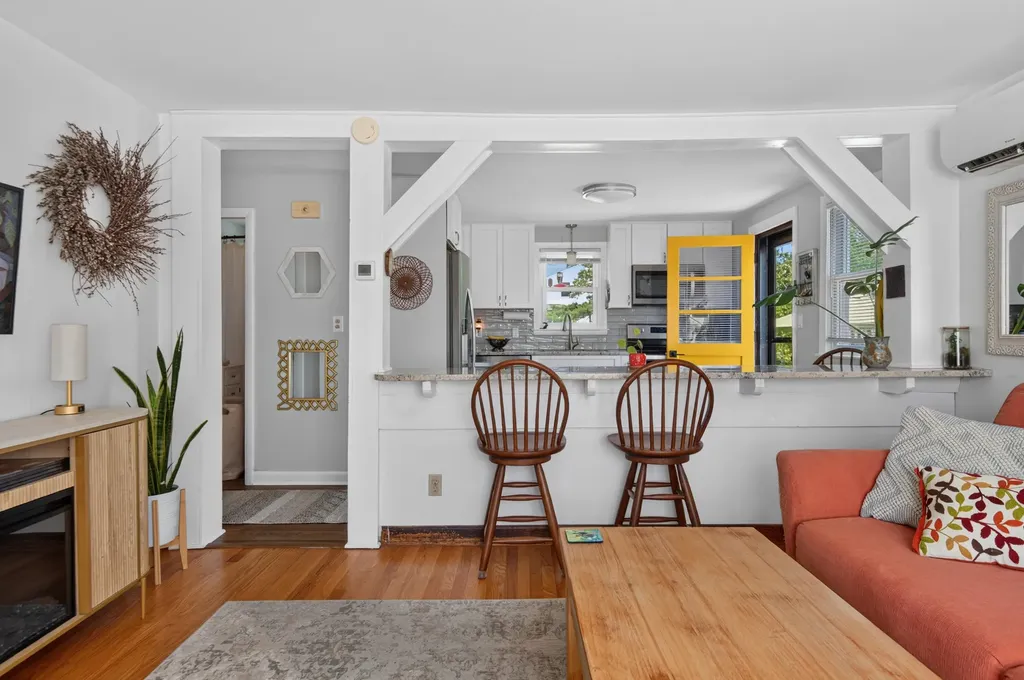147 Rowe Avenue Portland ME 04102