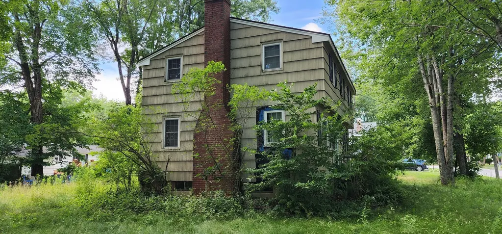 2 Pilgrim Road Westbrook ME 04092