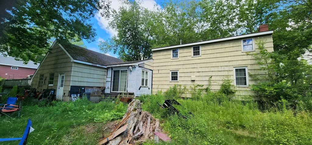 2 Pilgrim Road Westbrook ME 04092