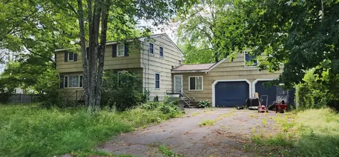 2 Pilgrim Road Westbrook ME 04092