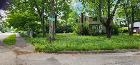 2 Pilgrim Road Westbrook ME 04092
