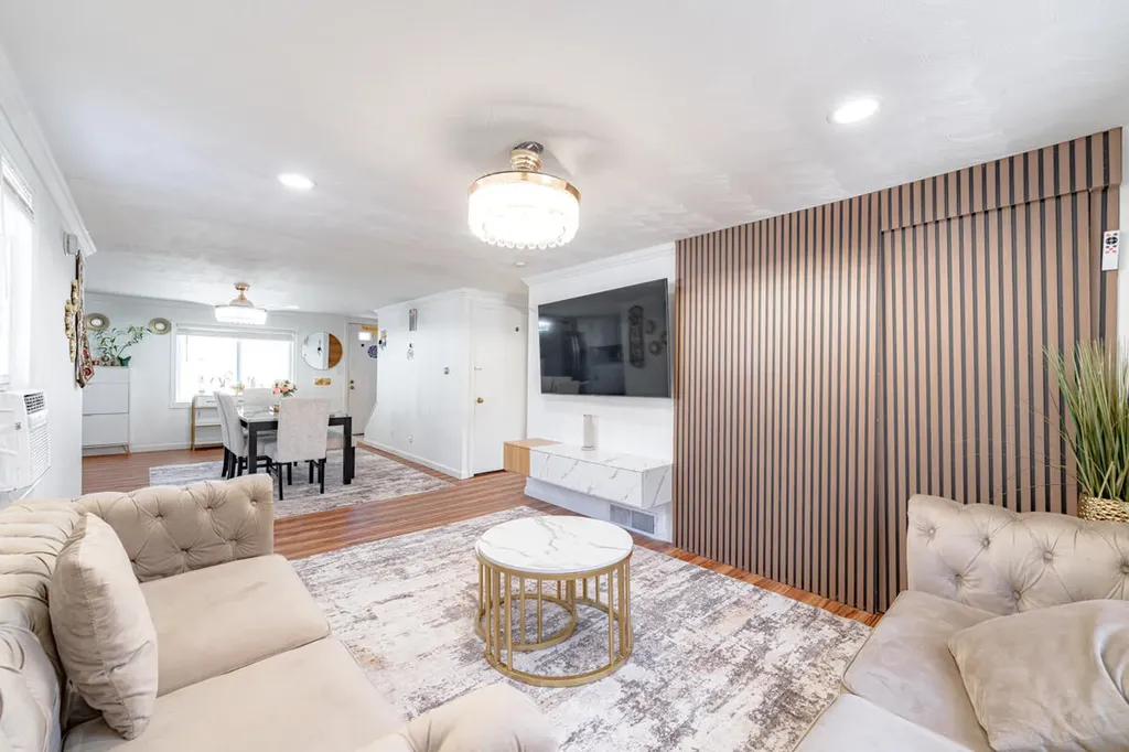 25 Green Street Saco ME 04072