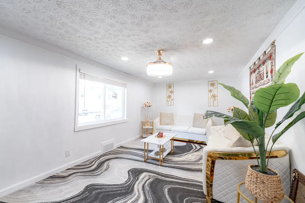 25 Green Street Saco ME 04072