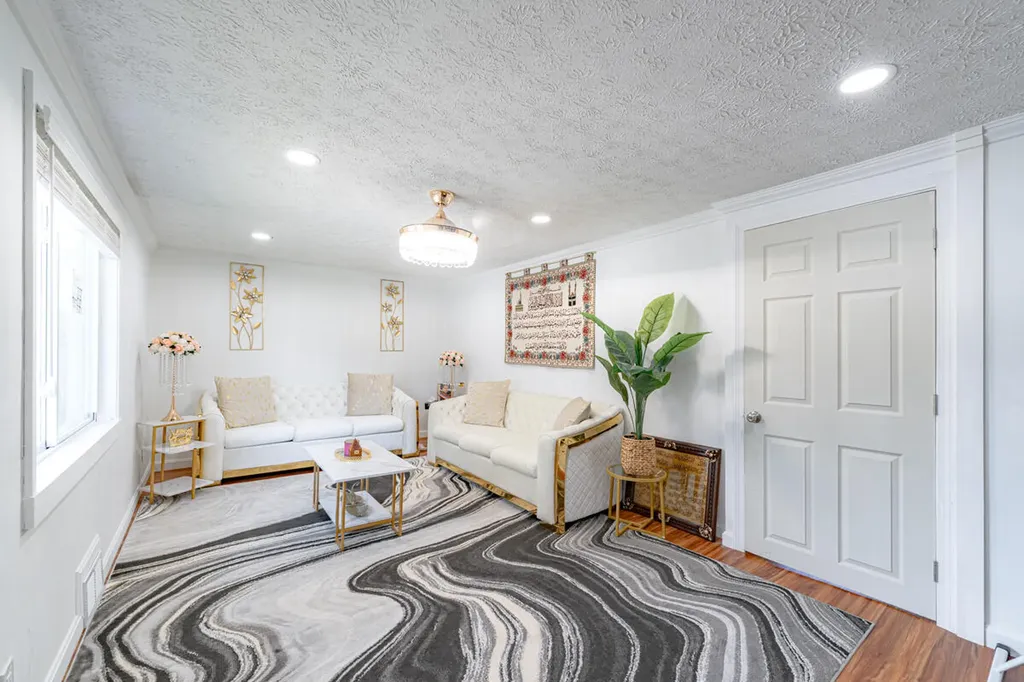 25 Green Street Saco ME 04072