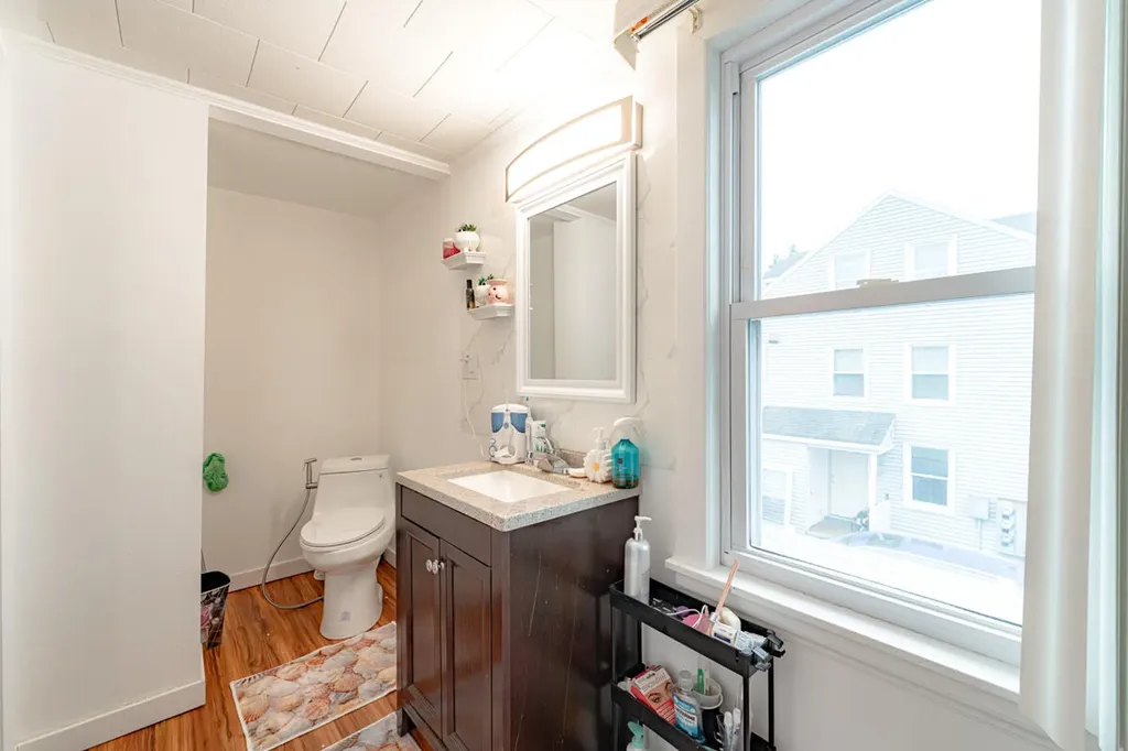 25 Green Street Saco ME 04072