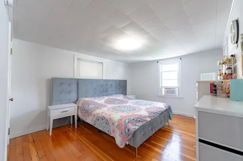 25 Green Street Saco ME 04072