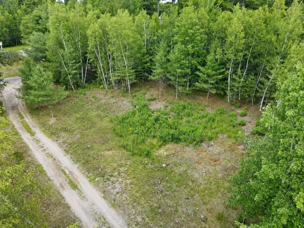 4360 Bennoch Road Alton ME 04468