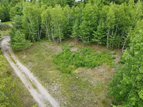 4360 Bennoch Road Alton ME 04468