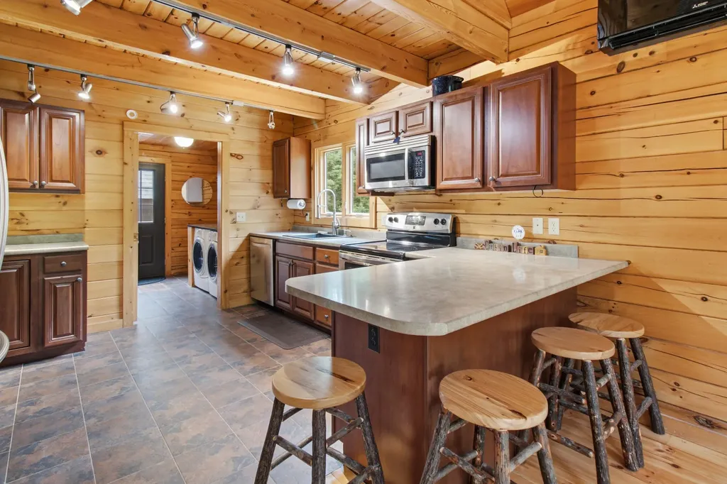 59 Glenwood Hill Road Brunswick ME 04011