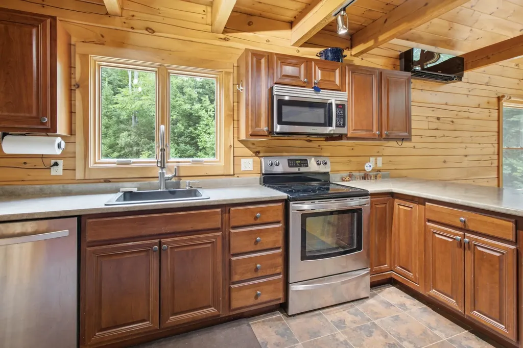 59 Glenwood Hill Road Brunswick ME 04011