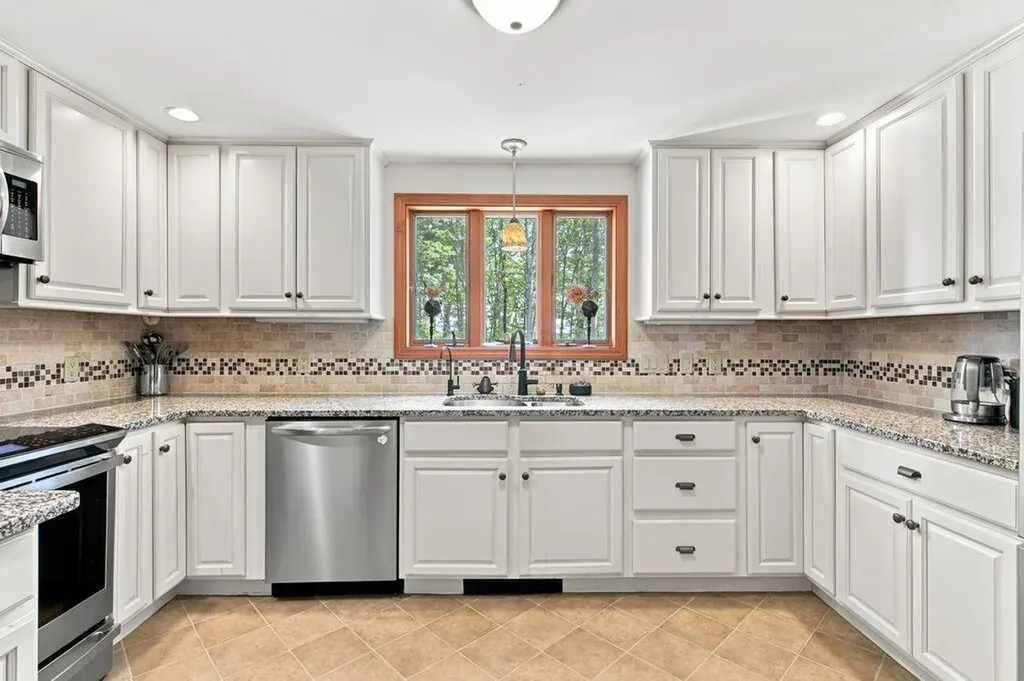 22 Wildridge Road Standish ME 04084