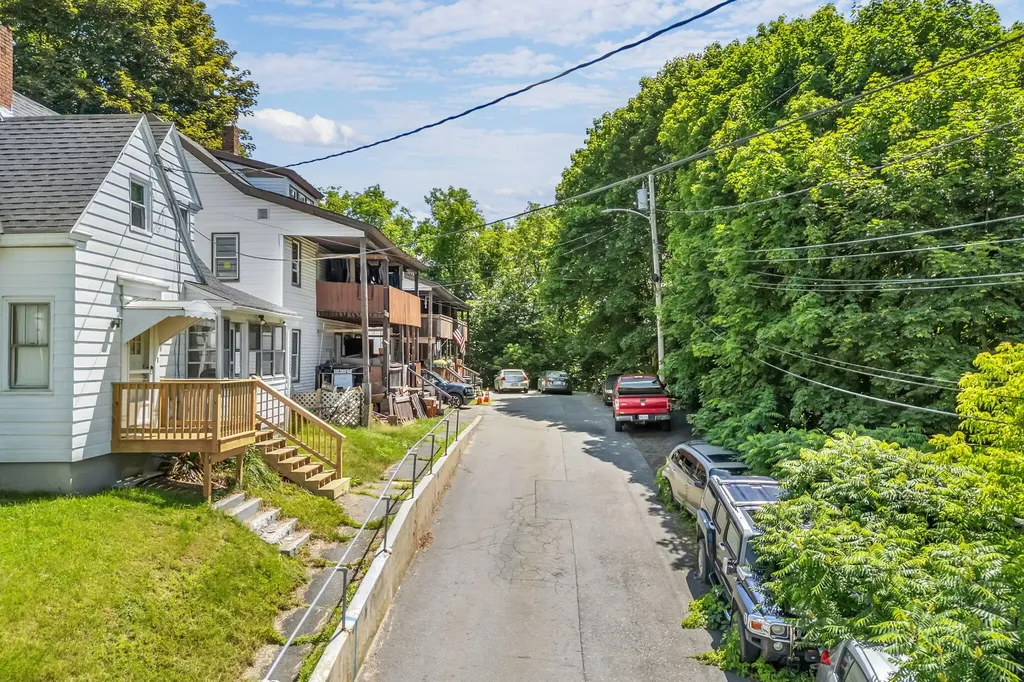 3 Washington Street Place Augusta ME 04330