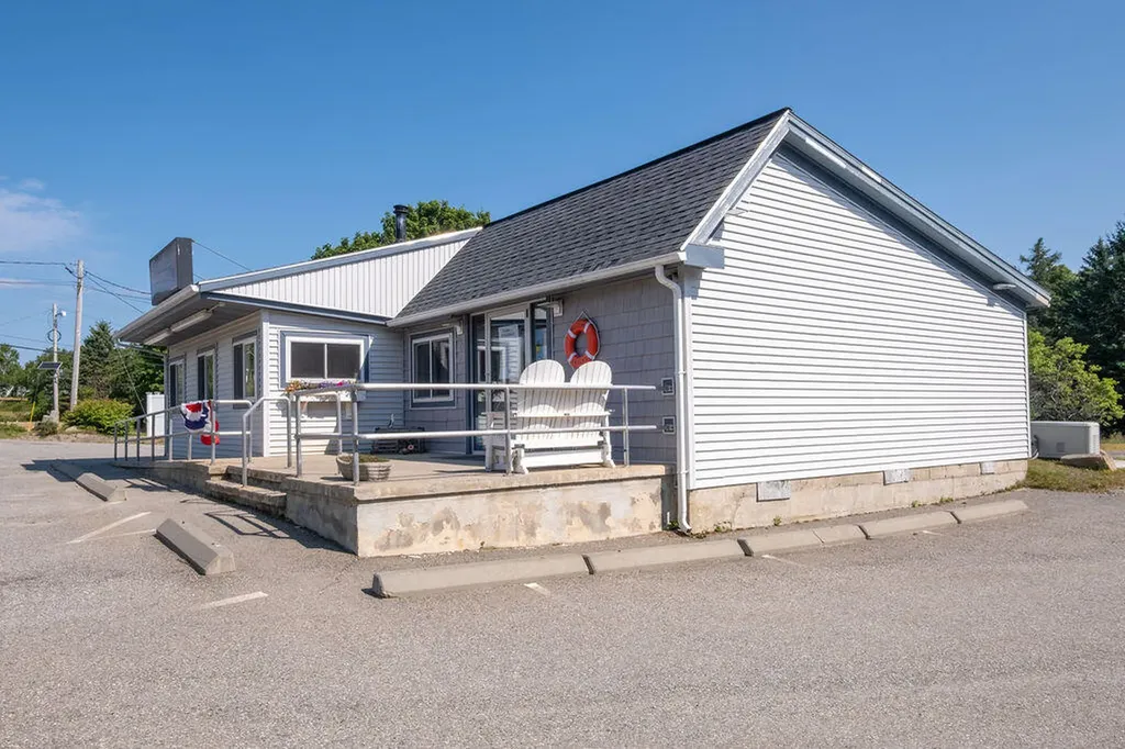 59 School Street Stonington ME 04681