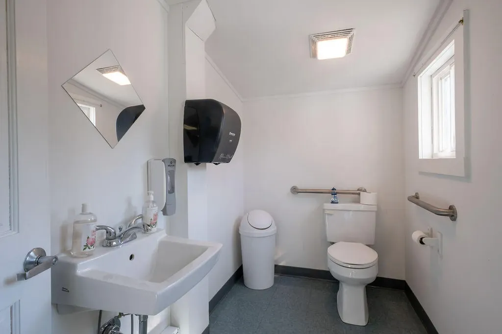 59 School Street Stonington ME 04681