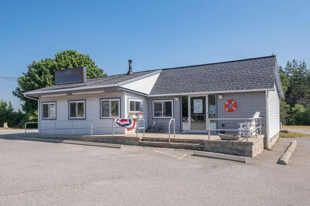 59 School Street Stonington ME 04681