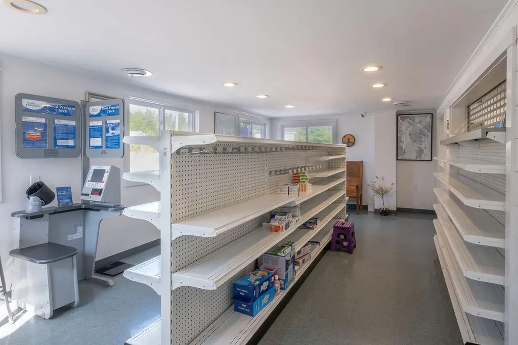 59 School Street Stonington ME 04681