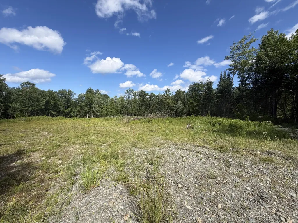 38 Monument Road Abbot ME 04406