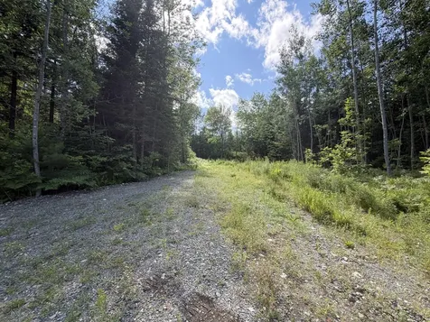 38 Monument Road Abbot ME 04406