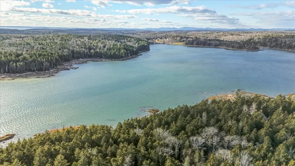 M3-2A Oceanville Road Stonington ME 04681