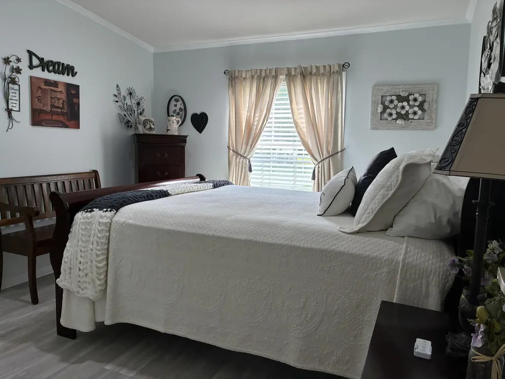 1 Karen Street Palmyra ME 04965