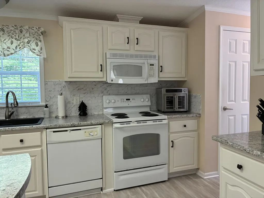 1 Karen Street Palmyra ME 04965