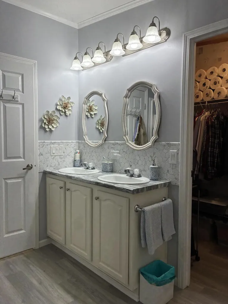 1 Karen Street Palmyra ME 04965