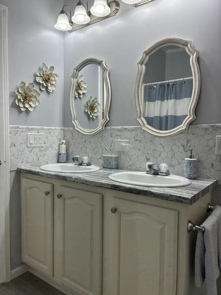 1 Karen Street Palmyra ME 04965