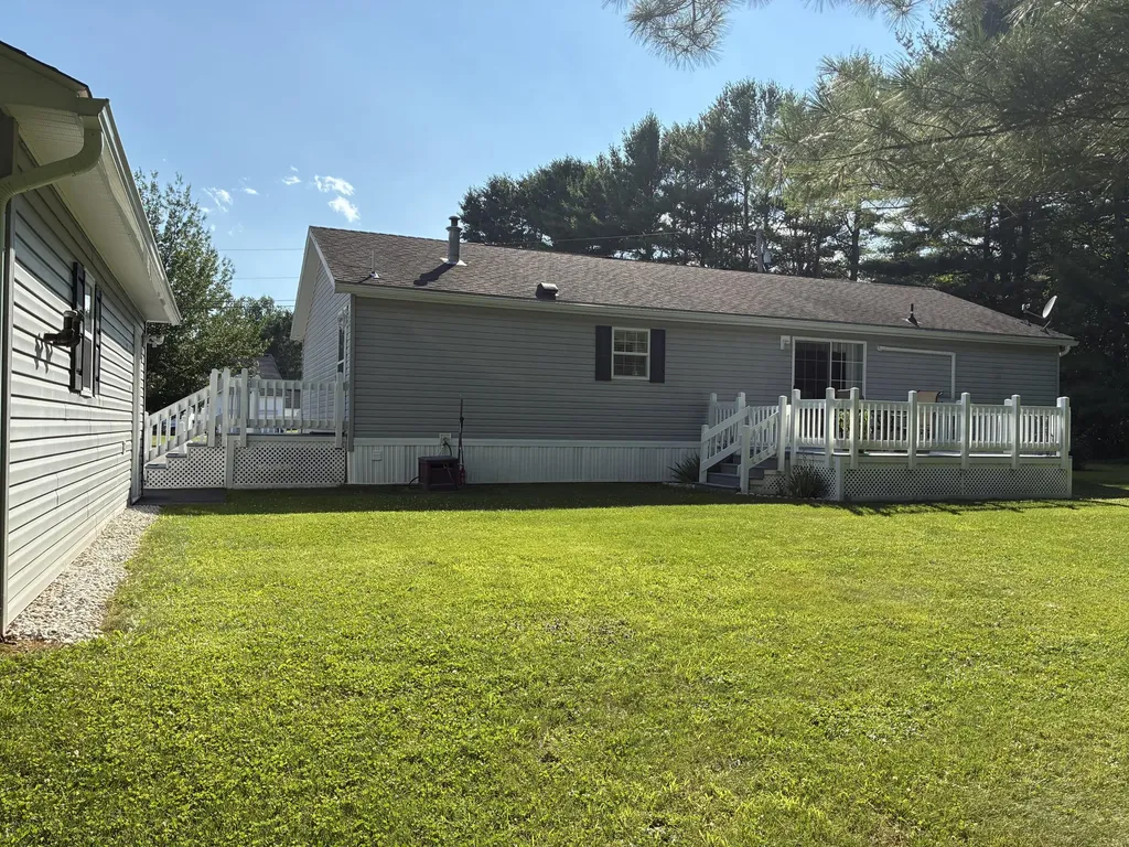 1 Karen Street Palmyra ME 04965