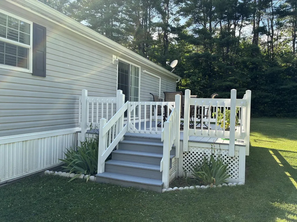1 Karen Street Palmyra ME 04965