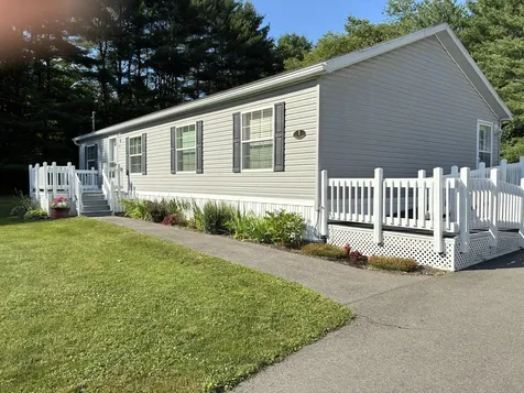 1 Karen Street Palmyra ME 04965