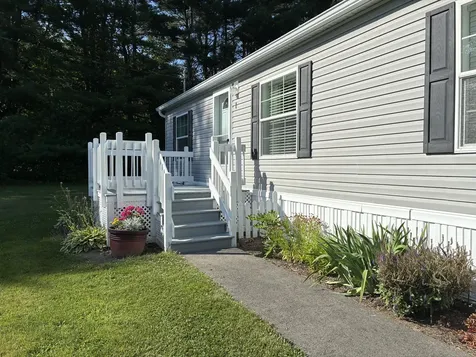 1 Karen Street Palmyra ME 04965