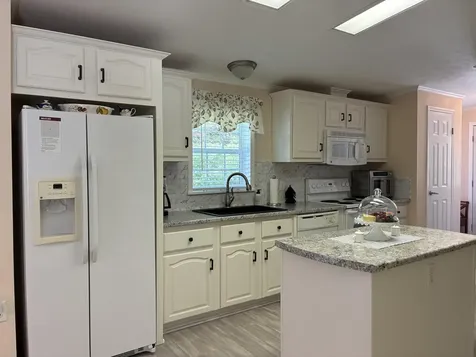 1 Karen Street Palmyra ME 04965