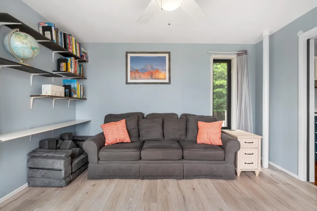 29 Valley Lane Sebago ME 04029