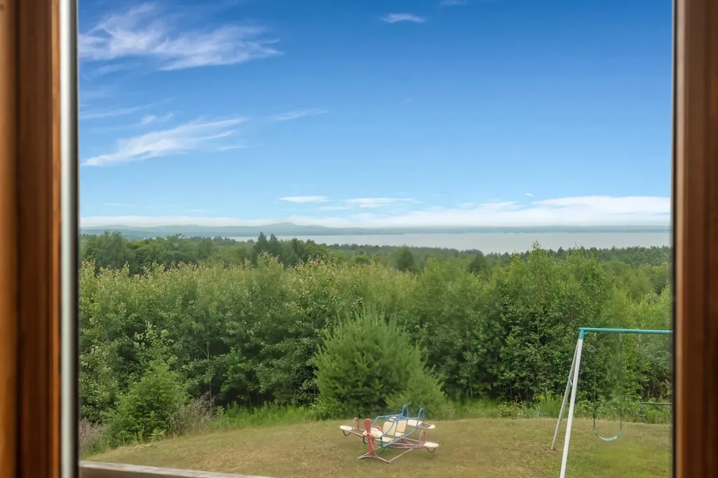 29 Valley Lane Sebago ME 04029