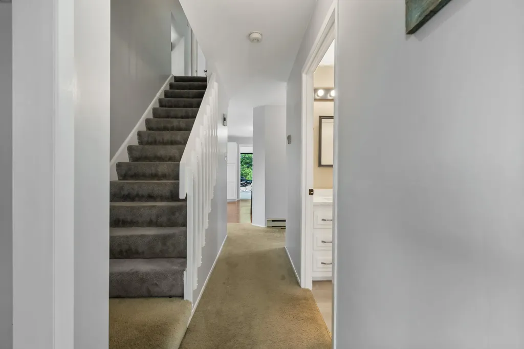 29 Valley Lane Sebago ME 04029