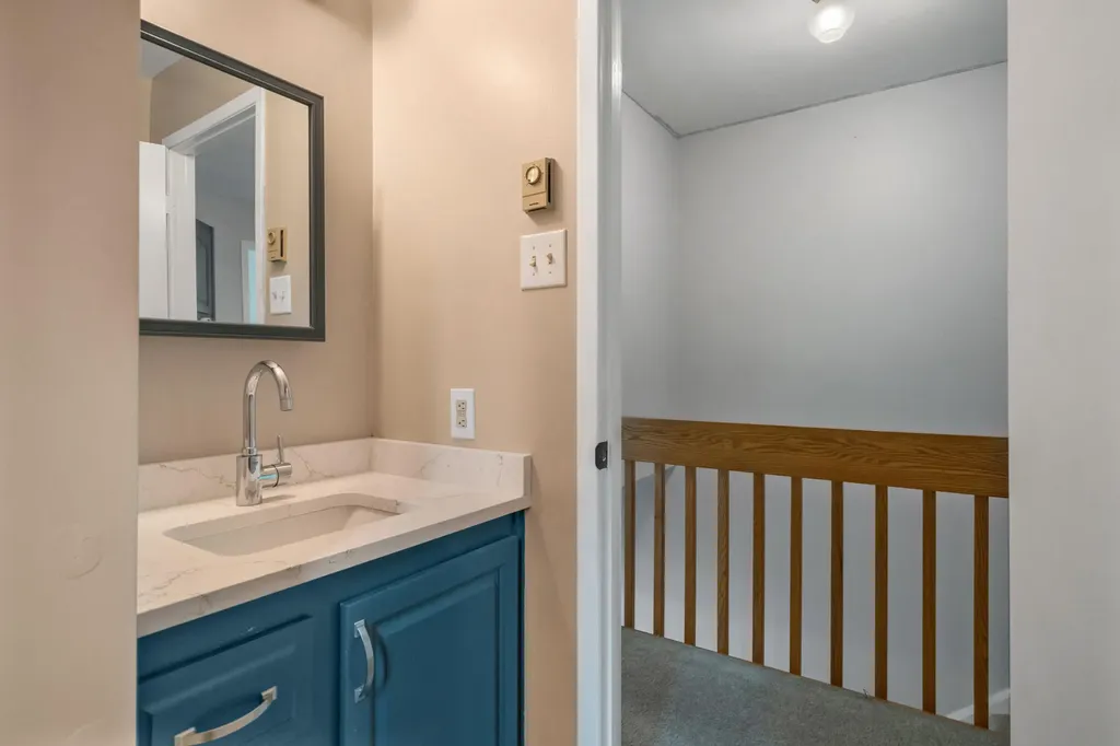 29 Valley Lane Sebago ME 04029