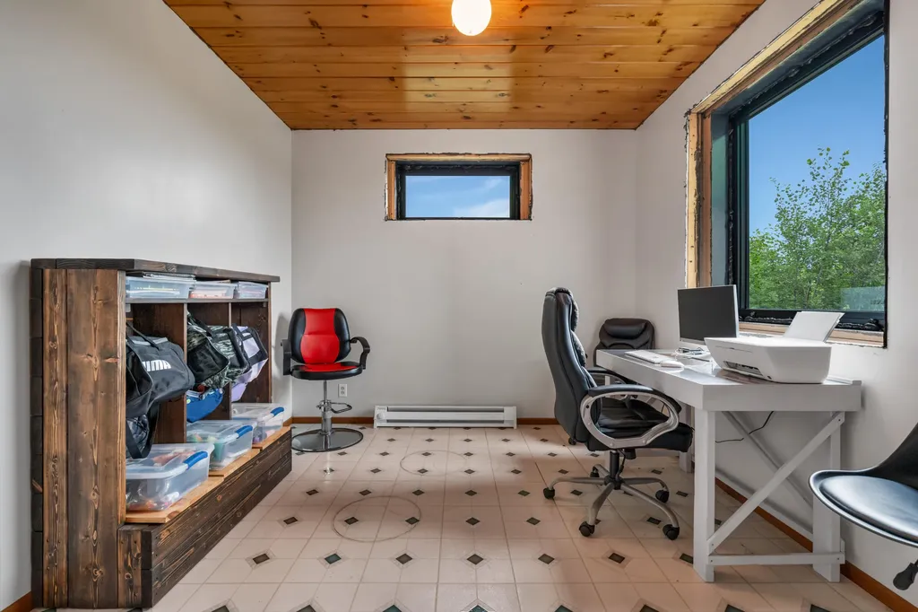 29 Valley Lane Sebago ME 04029