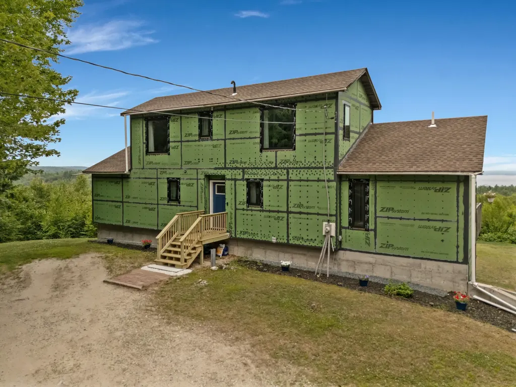 29 Valley Lane Sebago ME 04029