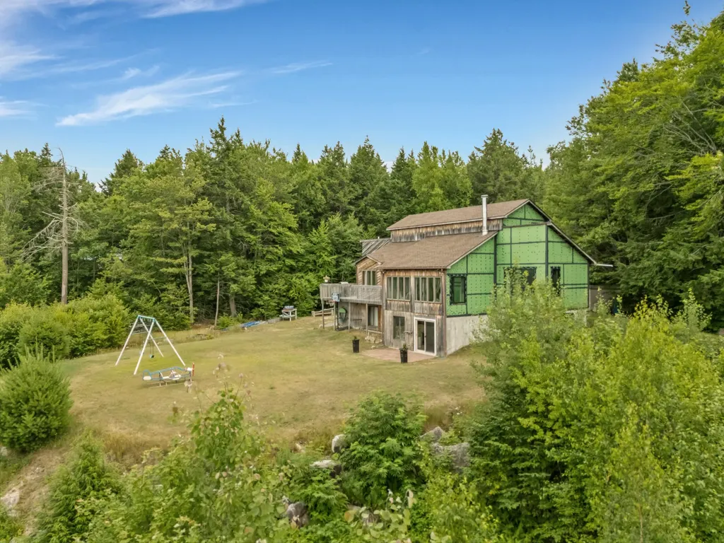 29 Valley Lane Sebago ME 04029