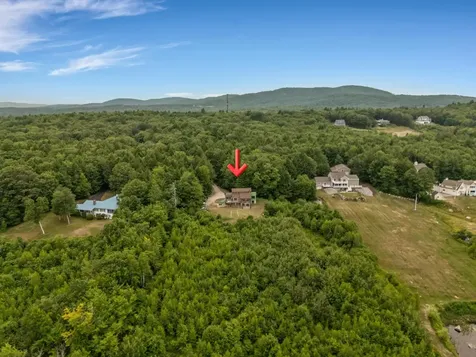 29 Valley Lane Sebago ME 04029