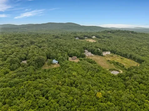 29 Valley Lane Sebago ME 04029