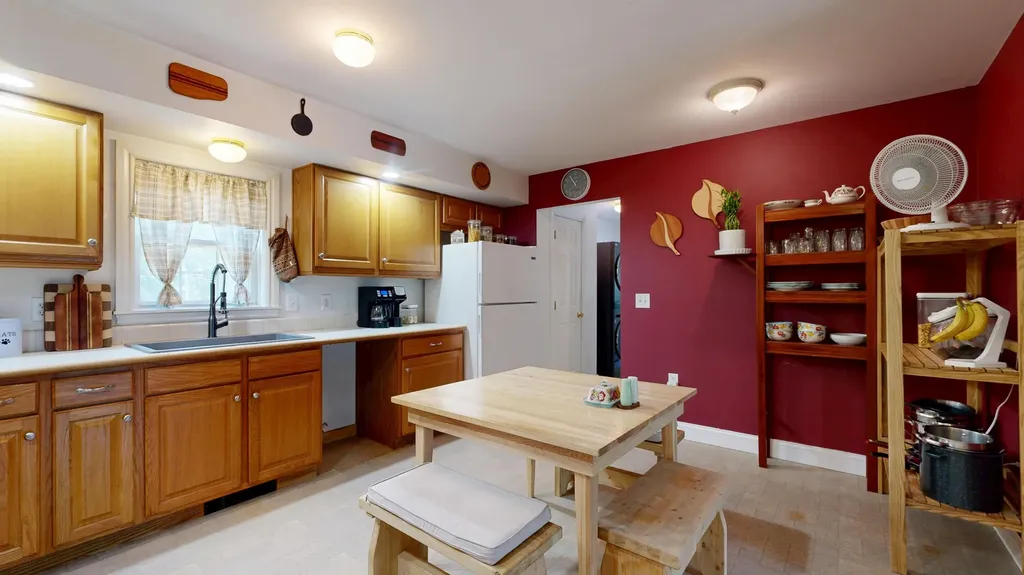 93 Hall Lane Appleton ME 04862