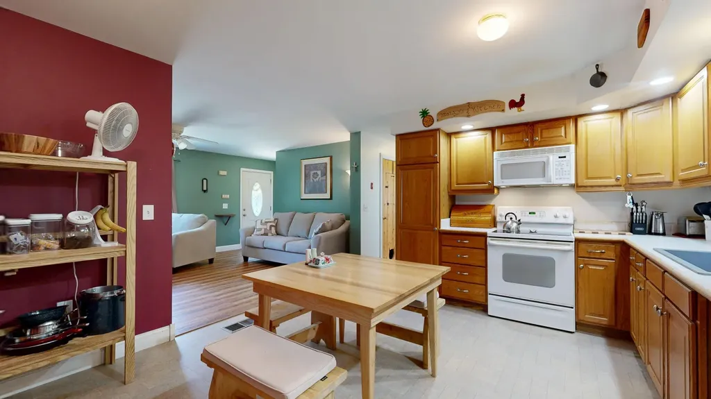 93 Hall Lane Appleton ME 04862