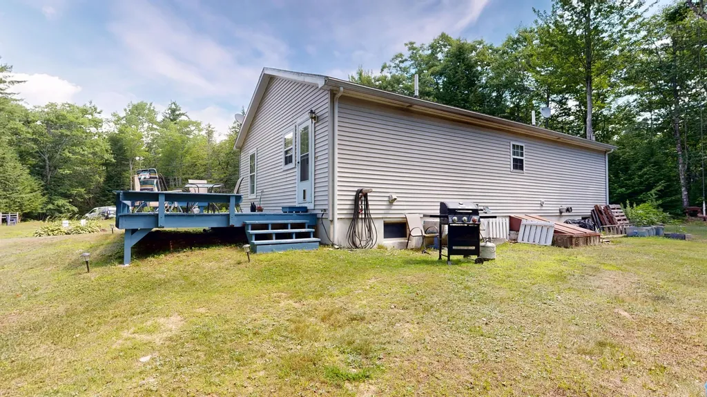 93 Hall Lane Appleton ME 04862